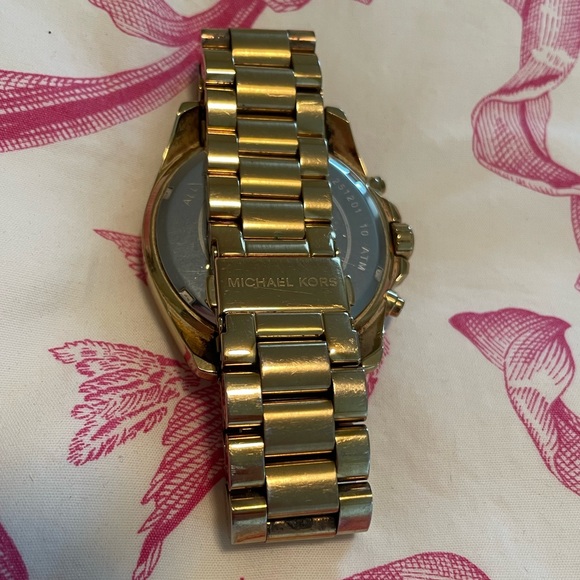 ❤️ Michael Kors Gold Watch ❤️ with Working Battery! - Picture 2 of 6